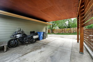  Photo 52