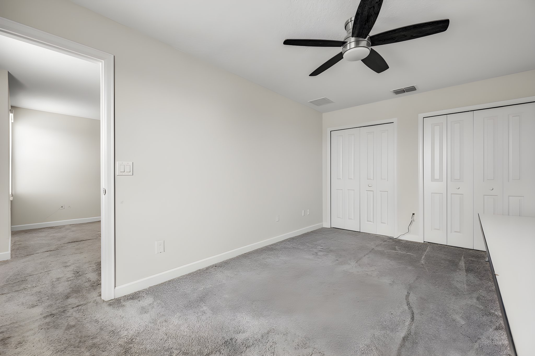 12175ImaginaryWay-23 furniture removed.jpeg