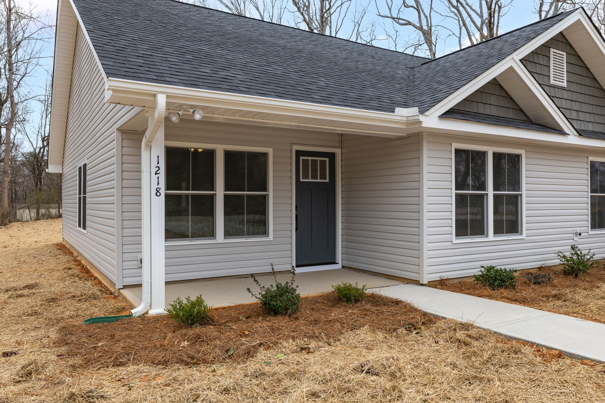 1218 Bowen Exterior-4