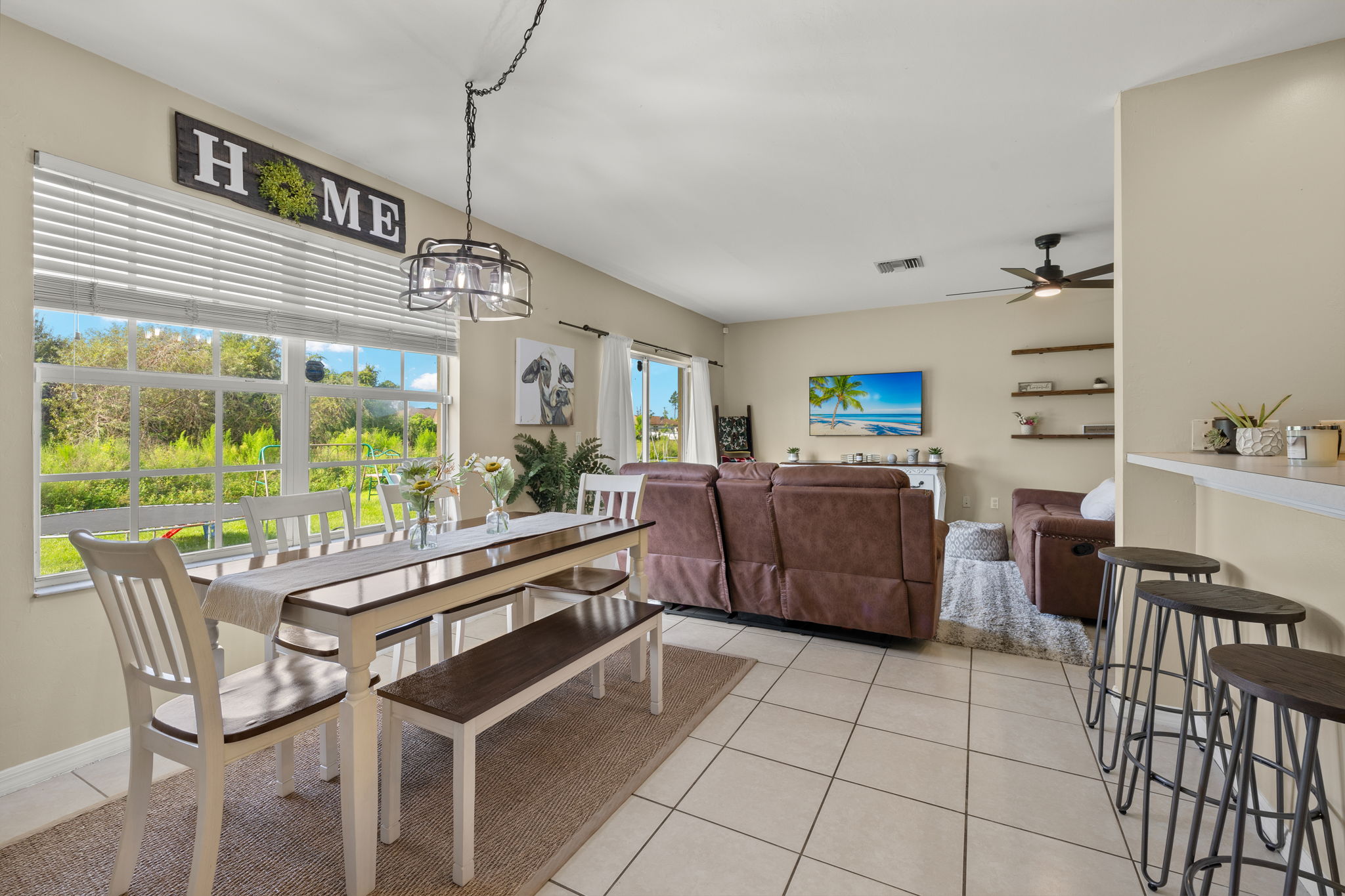 Dining Room 1 of 2