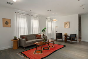 1218 N Park Avenue-9