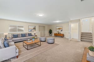 47_0H5A6316 virtually staged.jpeg