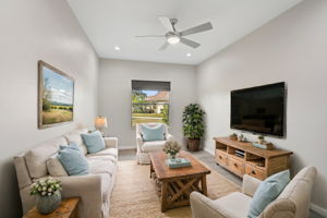 12180 Longview Lake Cir - Family Room-1