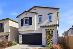 003_F8_12186 Grey Crow Cir