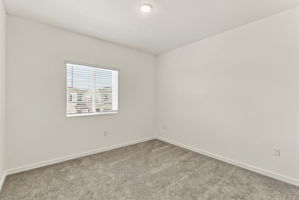 022_F8_12186 Grey Crow Cir
