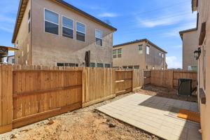 036_F8_12186 Grey Crow Cir