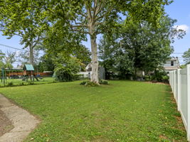  Photo 35