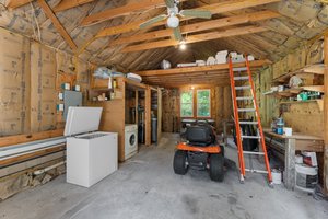  Photo 40