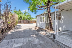 Wide Open Outdoor Space, Perfect For Activities & Entertaining!