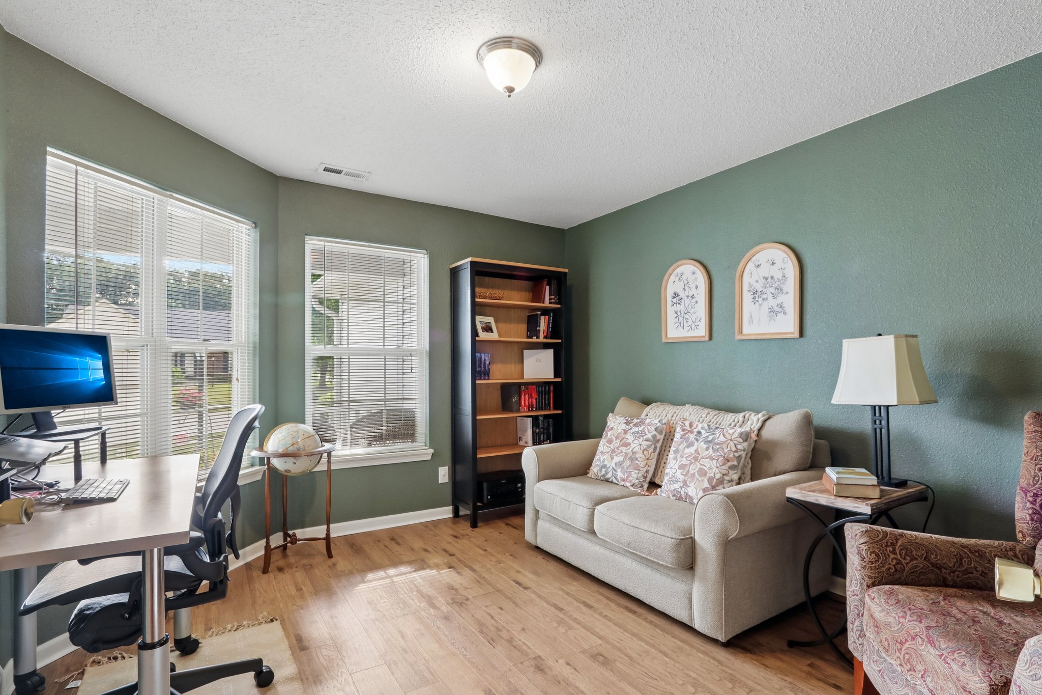 Rambling Rd-S0707-009.jpg