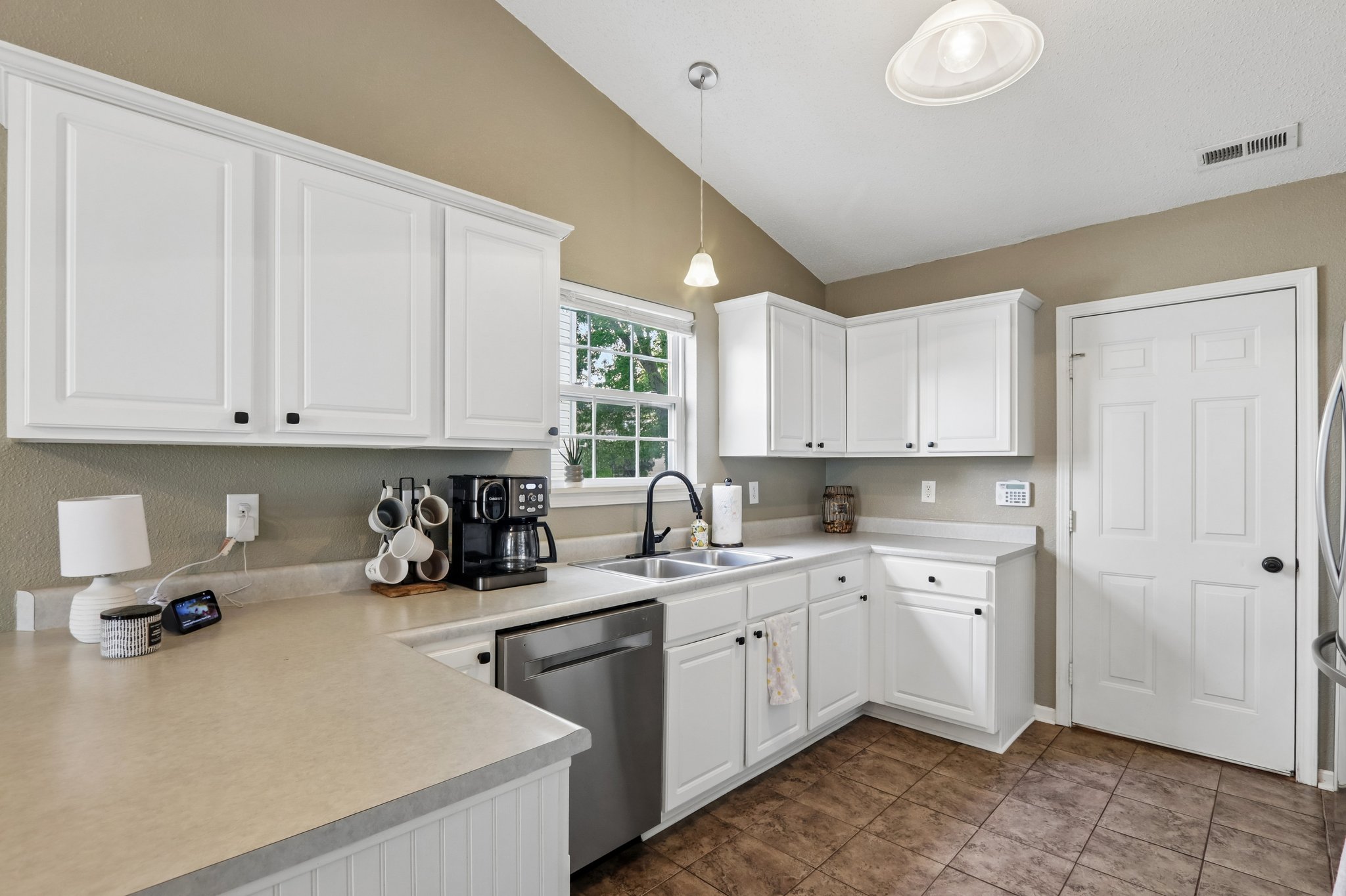 Rambling Rd-S0707-019.jpg