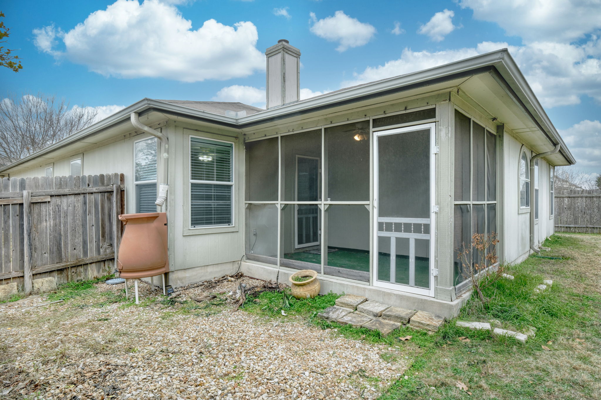 Back of Home/Screened-in-Porch