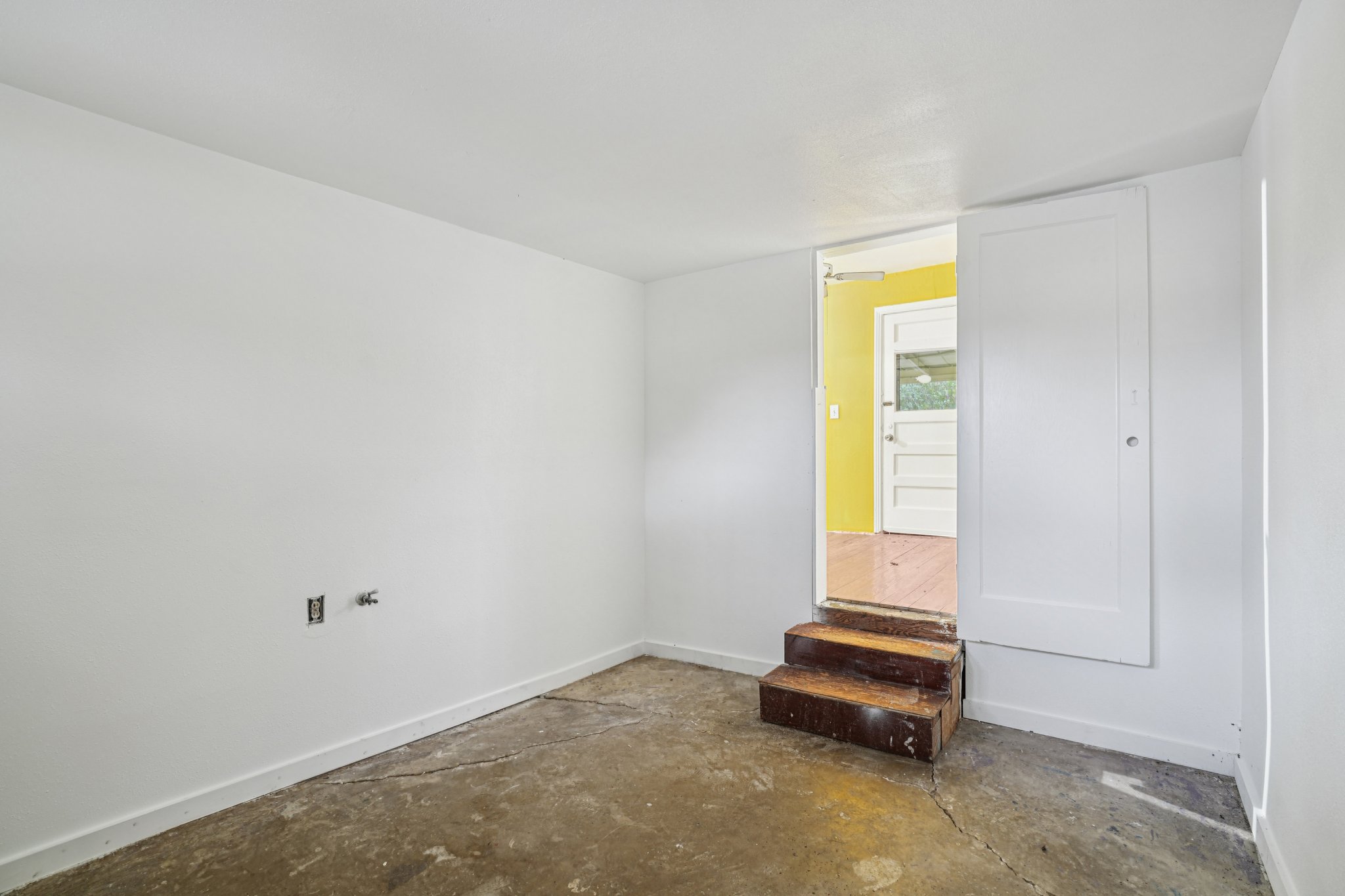 Fordham Ave-S2509-021.jpg