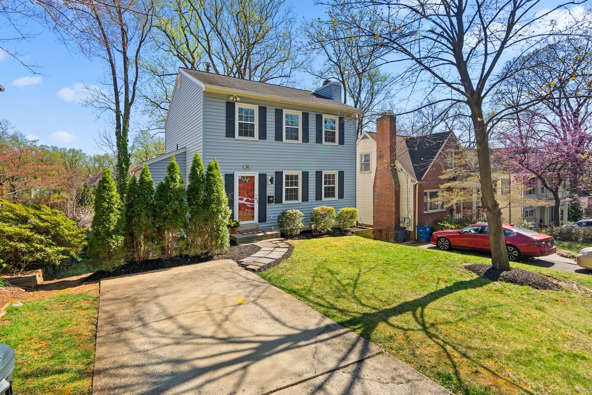 02. 122 Hamilton Ave