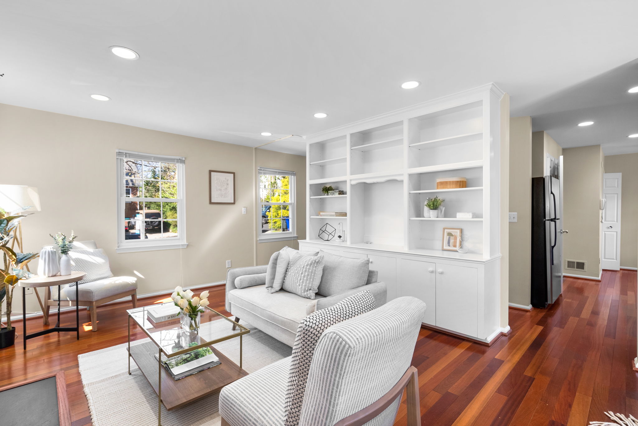 09. 122 Hamilton Ave