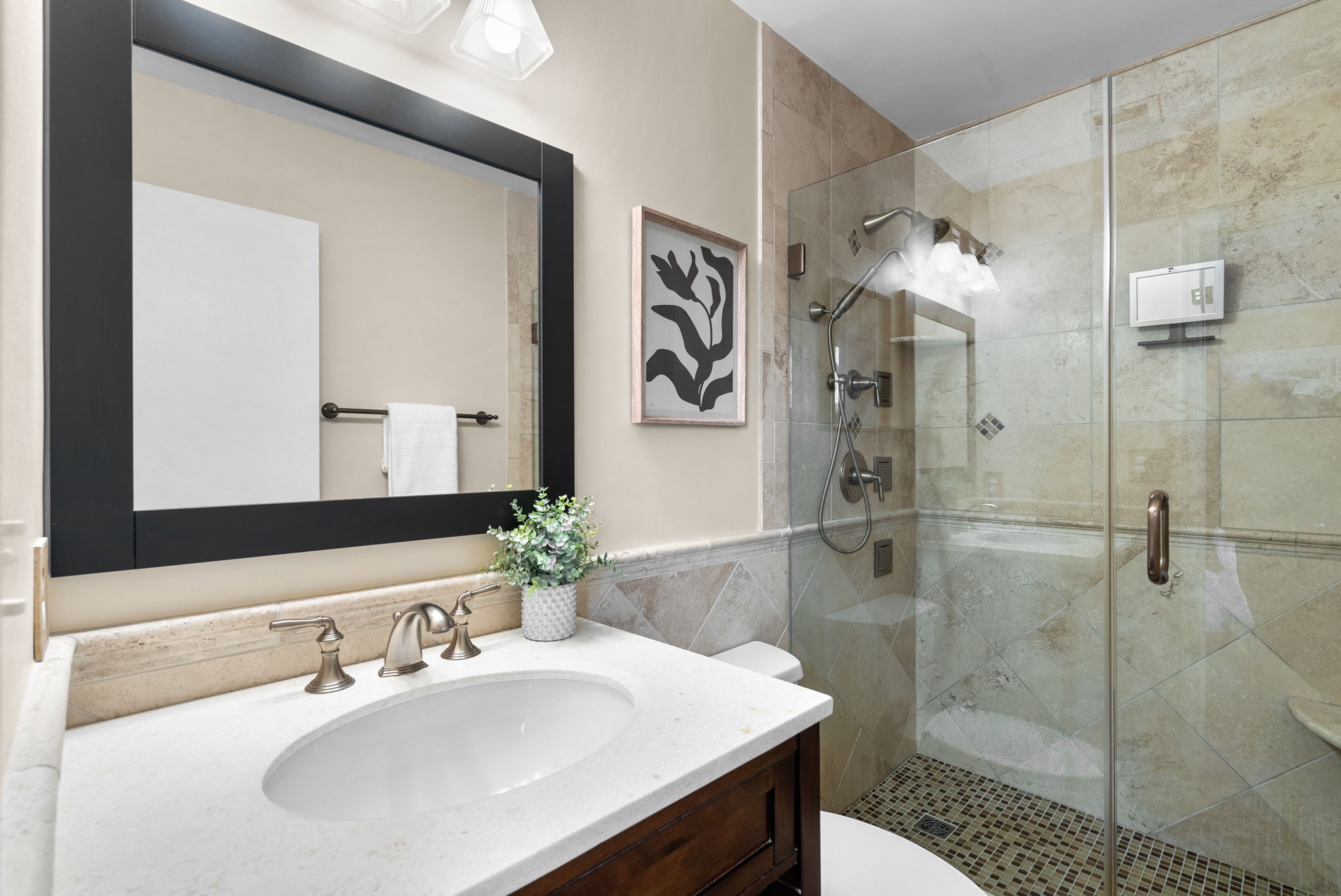 22. 122 Hamilton Ave