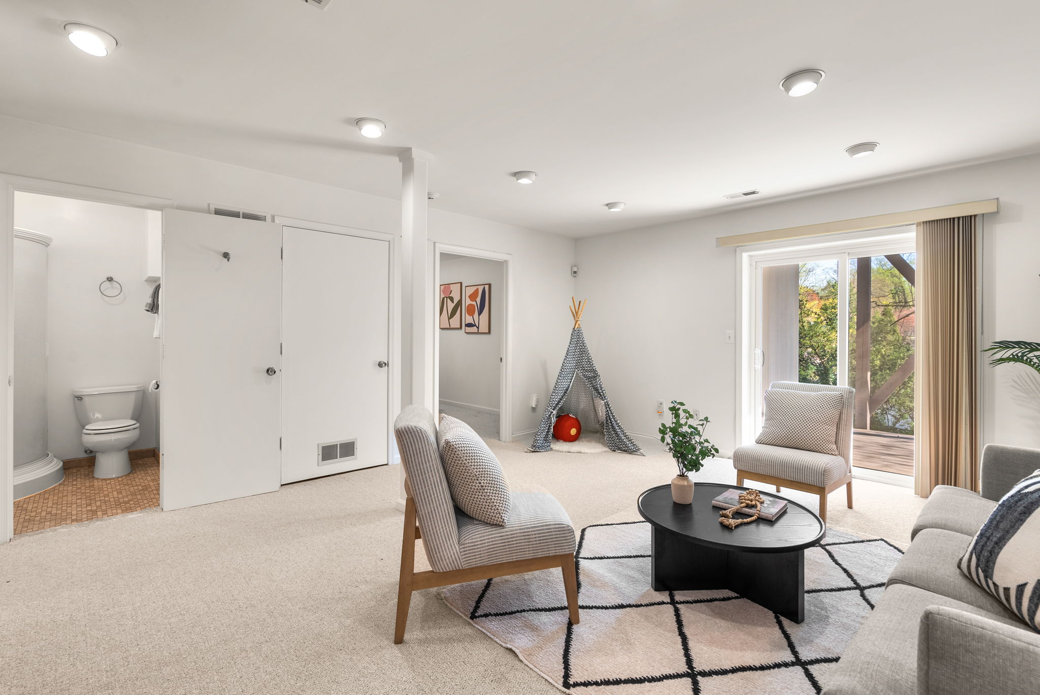 30. 122 Hamilton Ave