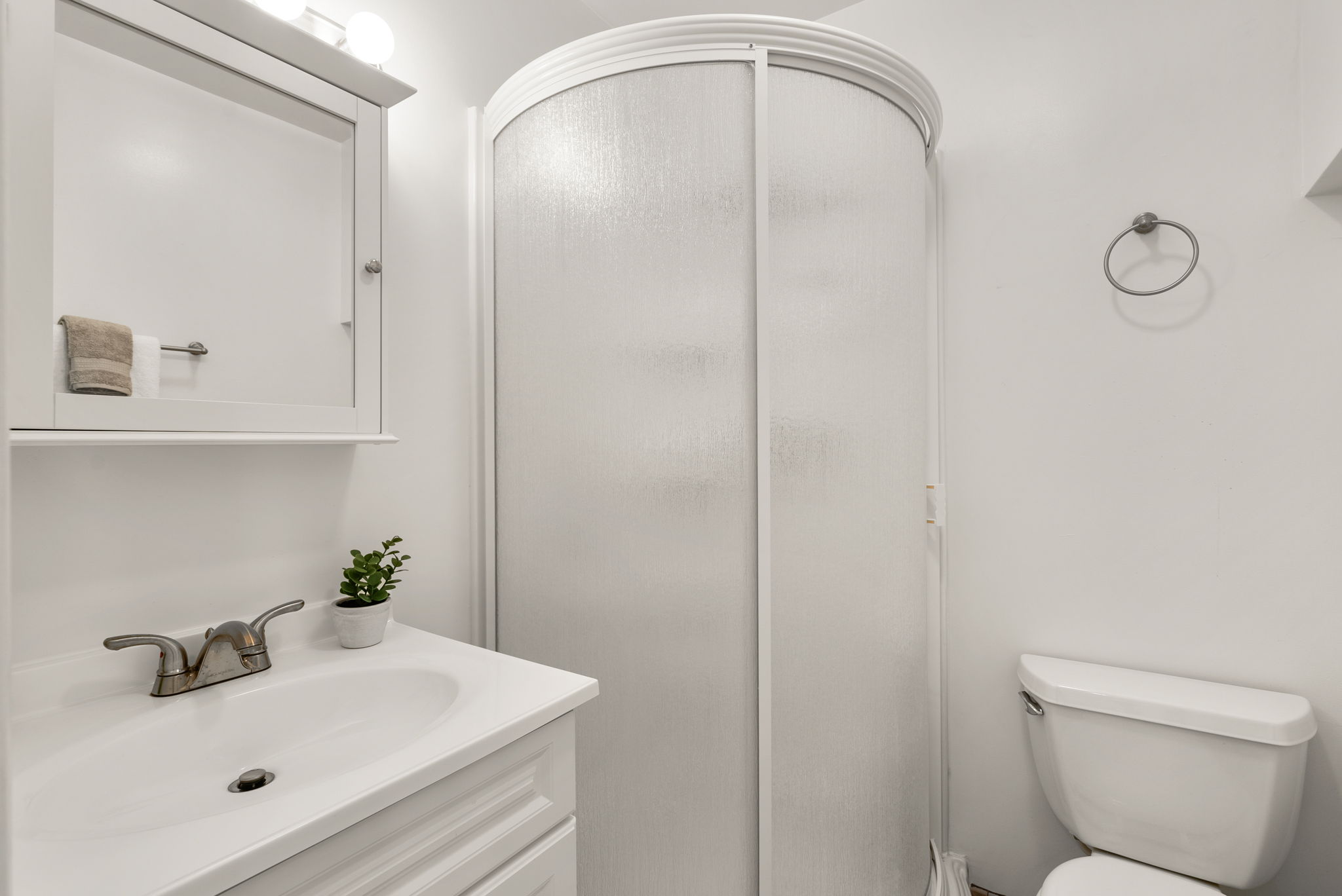 34. 122 Hamilton Ave