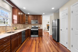 16. 122 Hamilton Ave