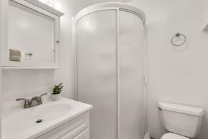 34. 122 Hamilton Ave