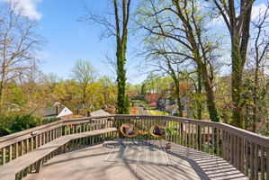 38. 122 Hamilton Ave