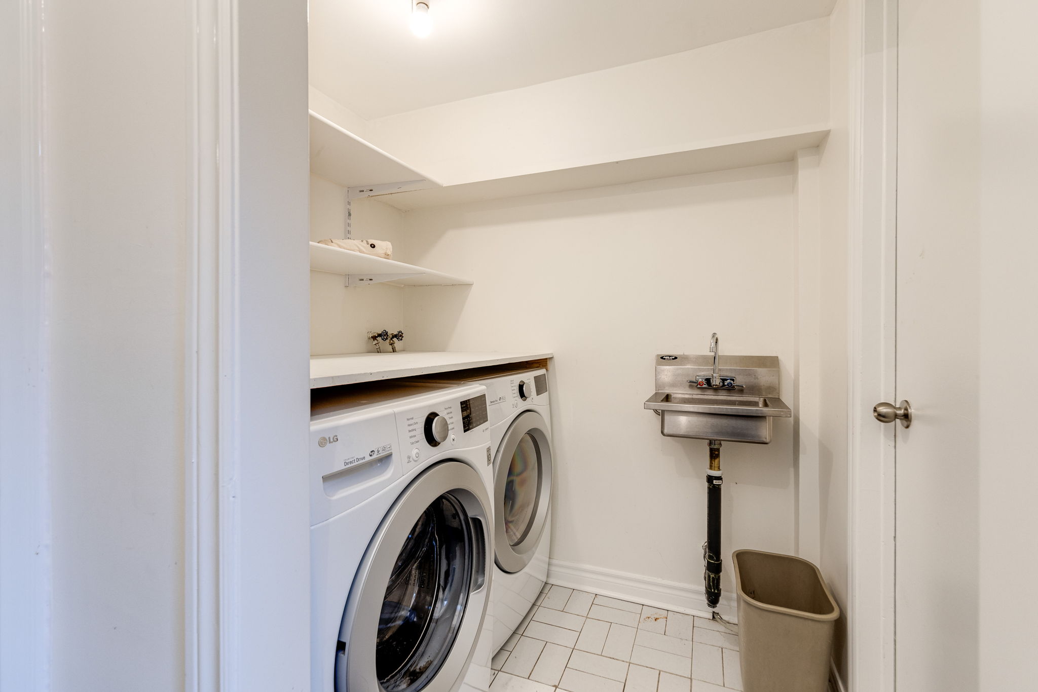 Toronto property showcase — delivered property photograph 60