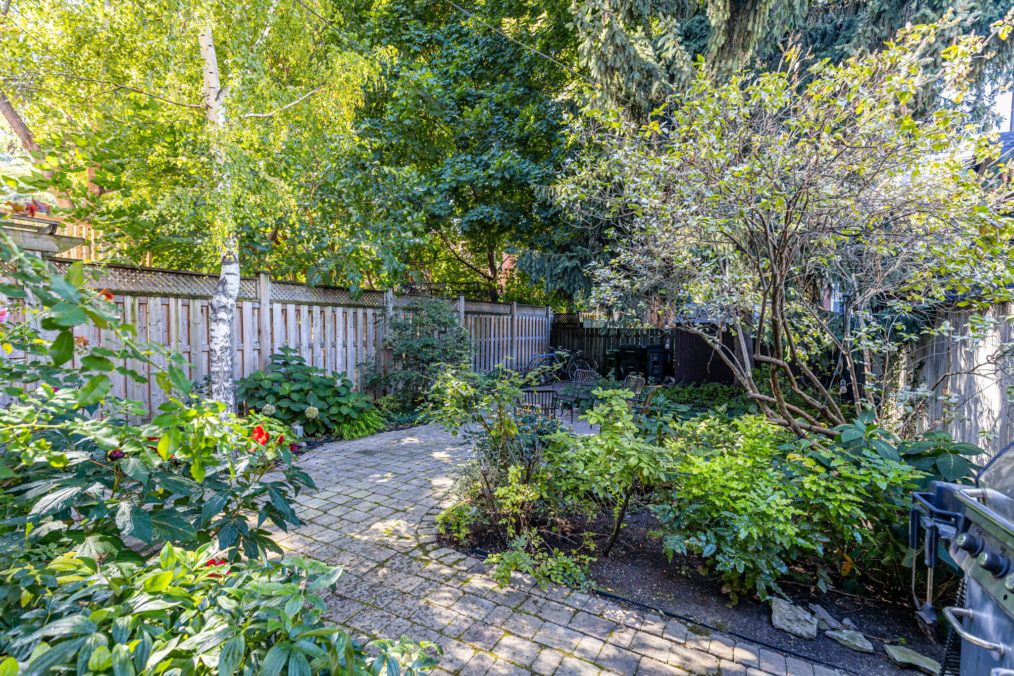 Toronto property showcase — delivered property photograph 44