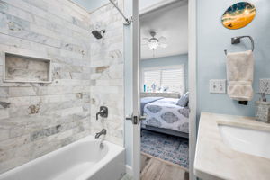 Upper Level Guest Bathroom2b