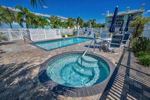 Pool11 Hot Tub
