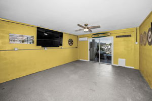Garage1d-e