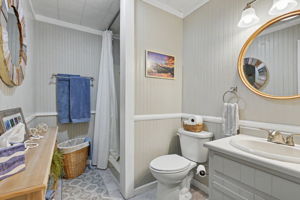  Photo 44