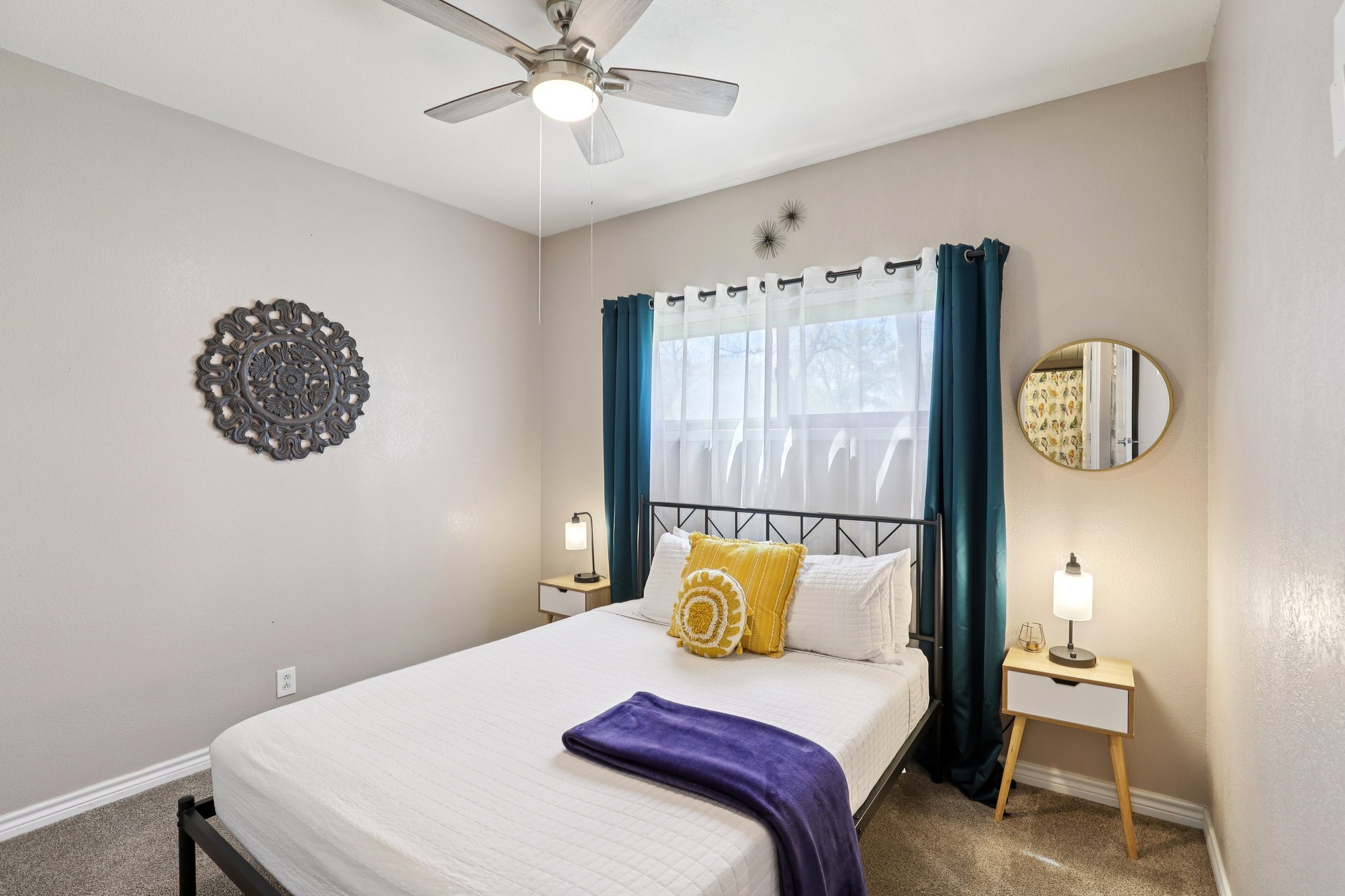 Nueces Ln-S1303-030.jpg