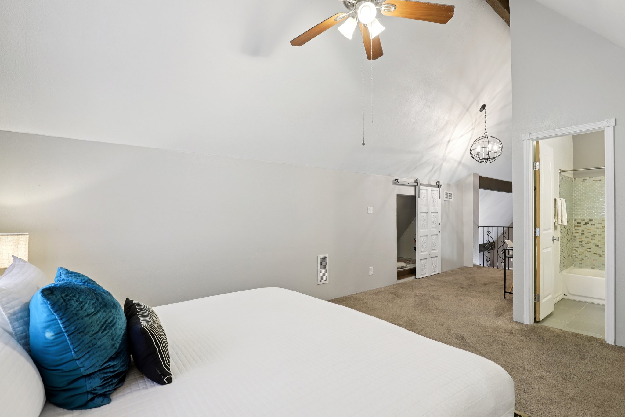 Nueces Ln-S1303-043.jpg