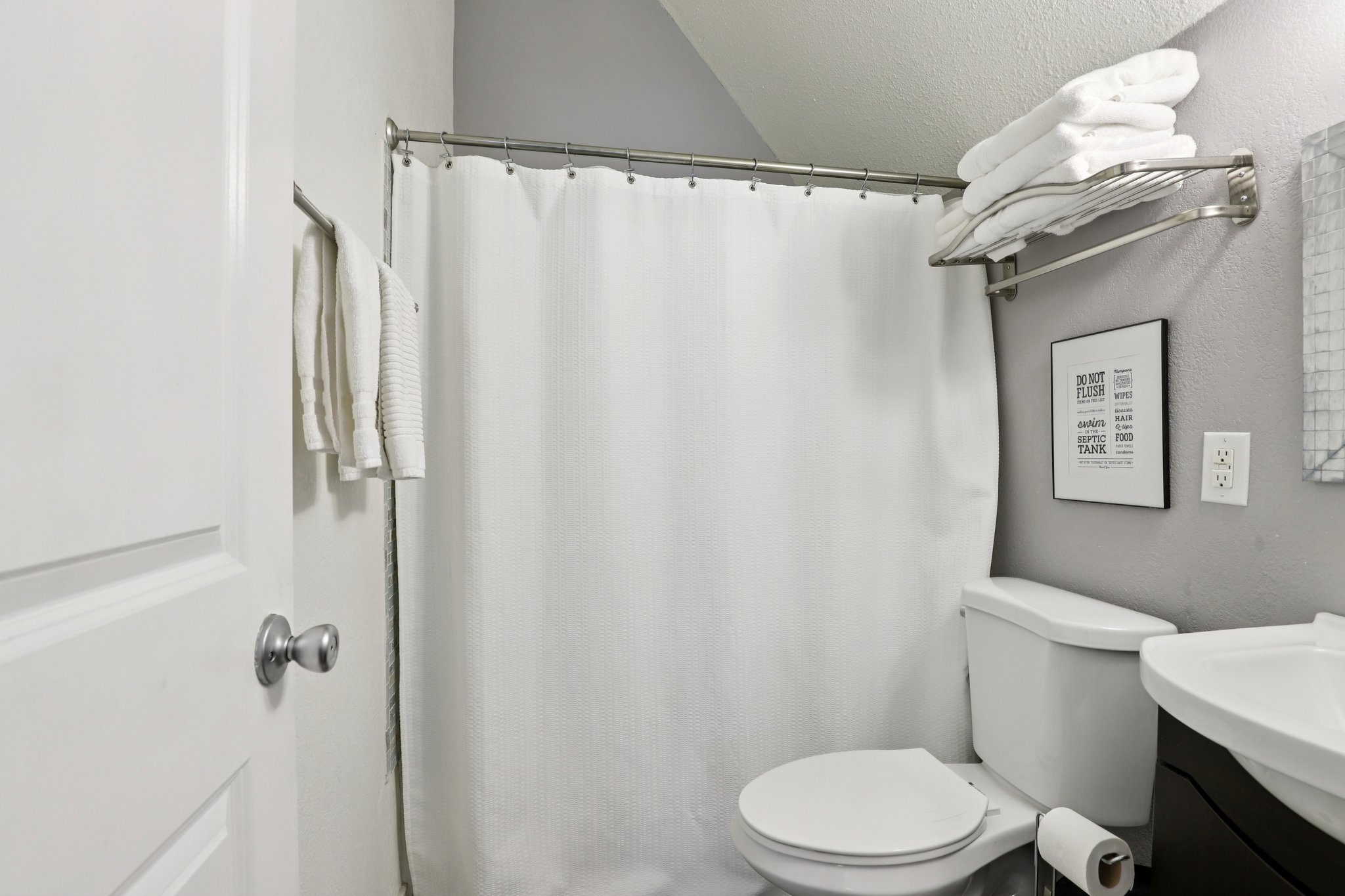 Nueces Ln-S1303-046.jpg