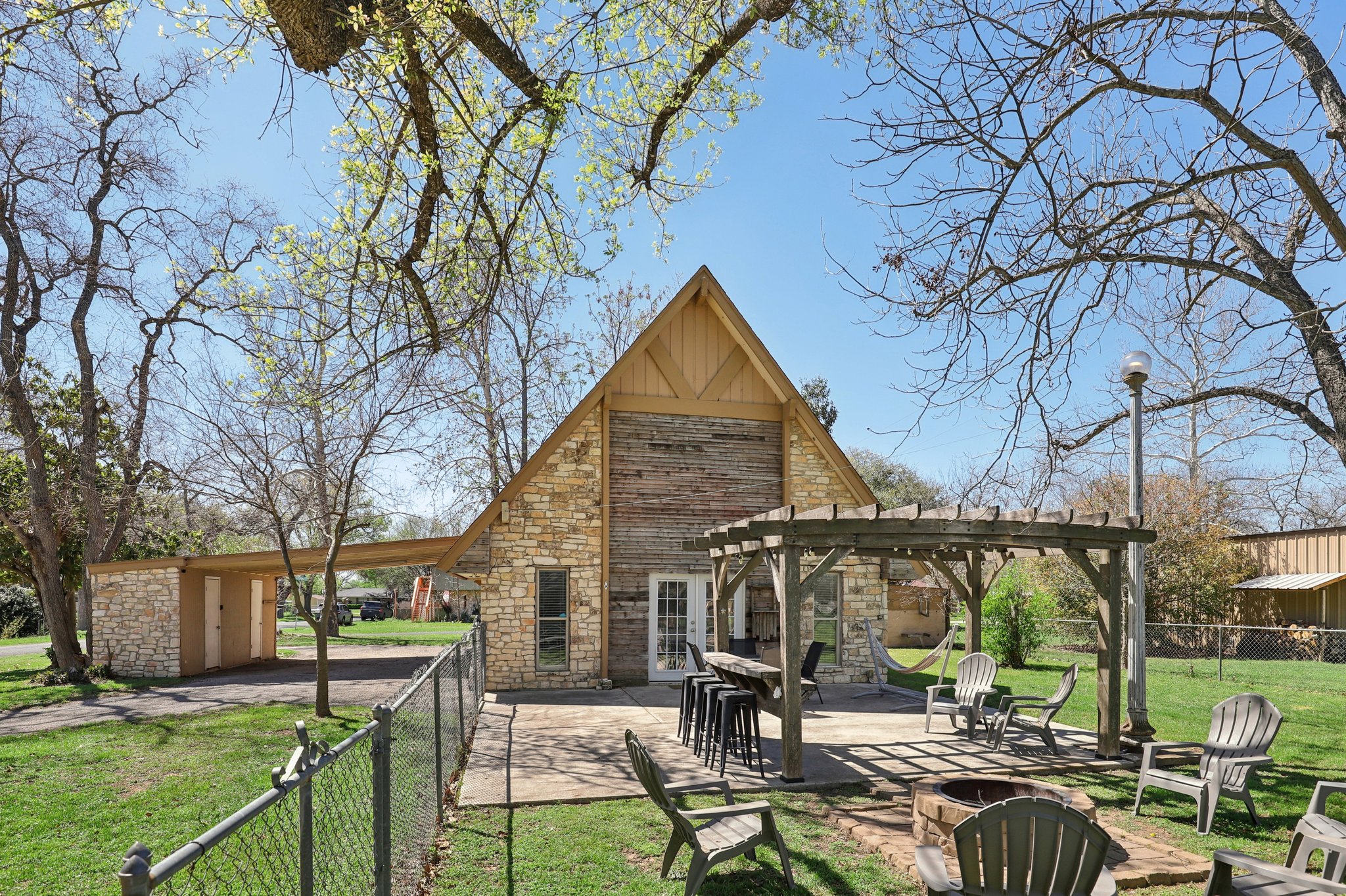 Nueces Ln-S1303-052.jpg