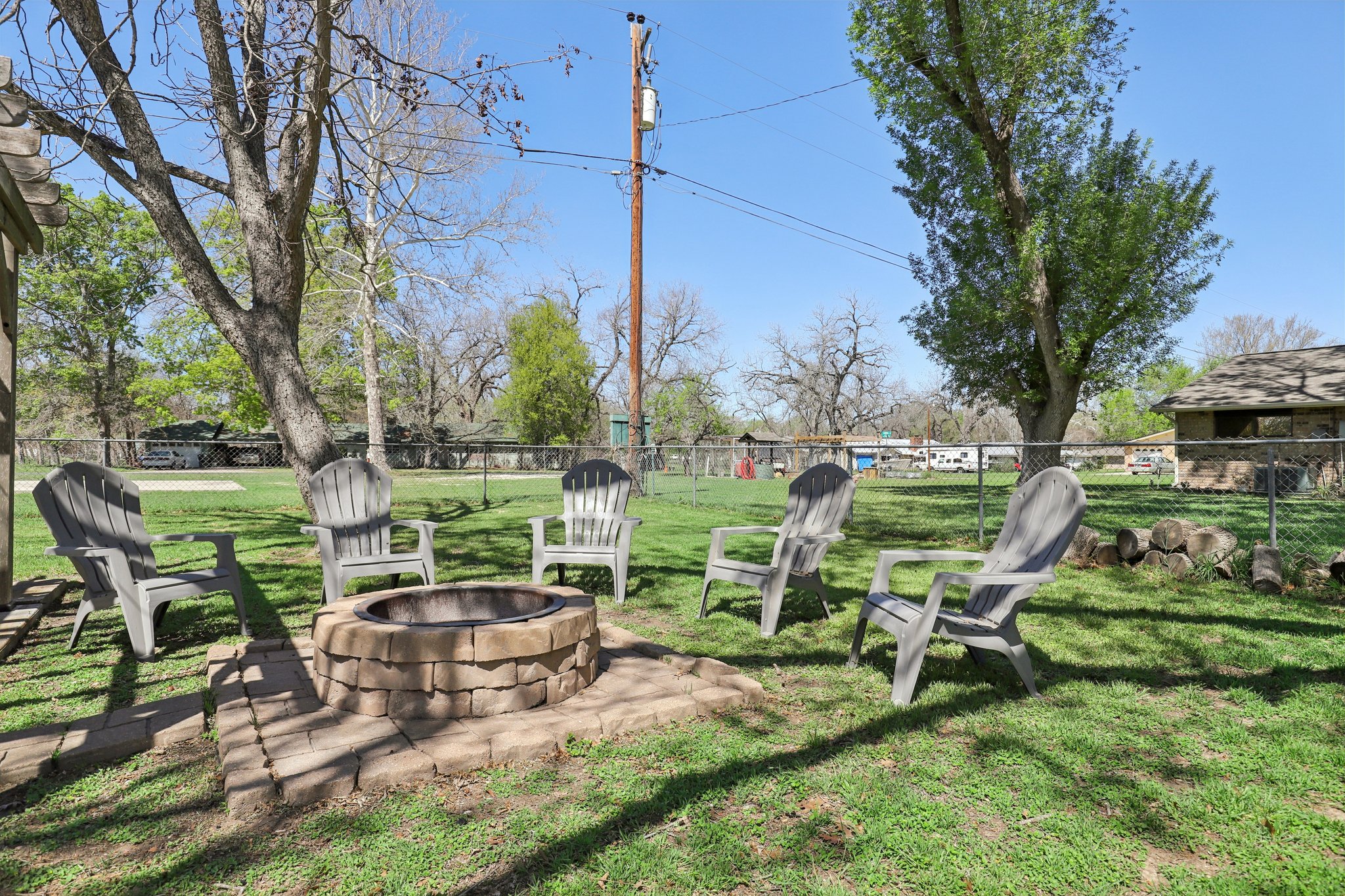 Nueces Ln-S1303-053.jpg