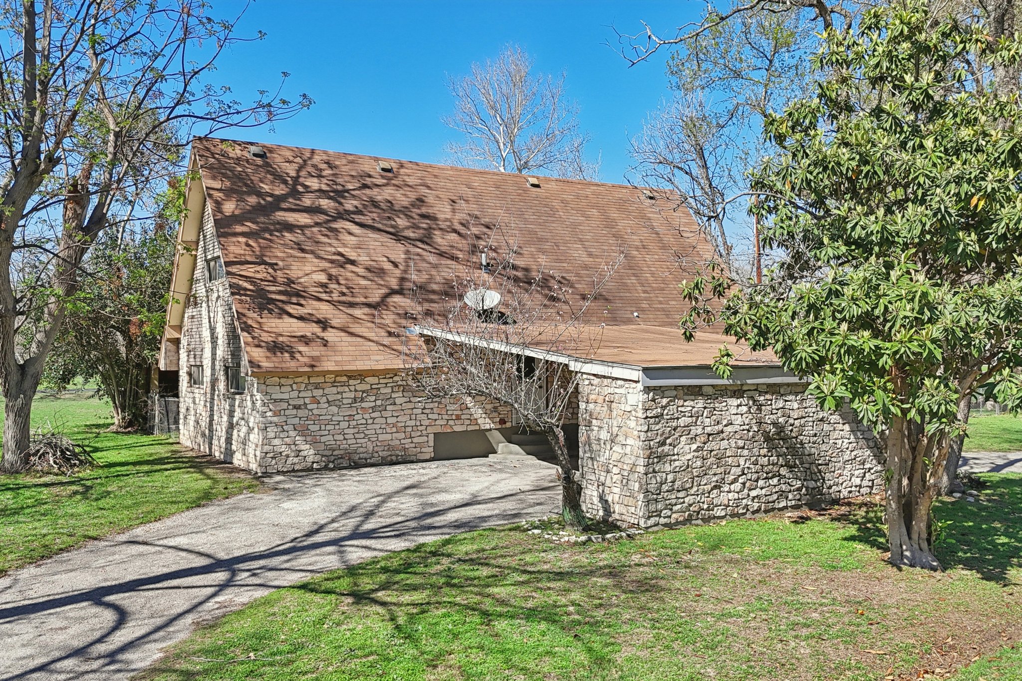 Nueces Ln-S1303-056.jpg