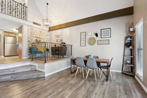 Nueces Ln-S1303-020.jpg