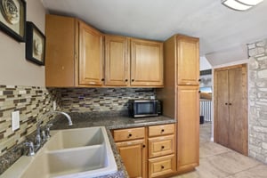 Nueces Ln-S1303-025.jpg