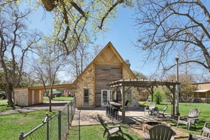 Nueces Ln-S1303-052.jpg