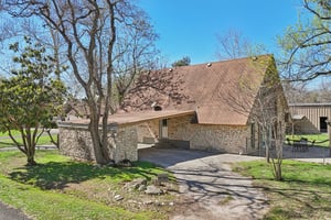 Nueces Ln-S1303-058.jpg