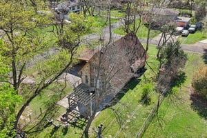 Nueces Ln-S1303-061.jpg