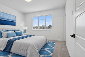 DSC00094 virtually staged.jpeg