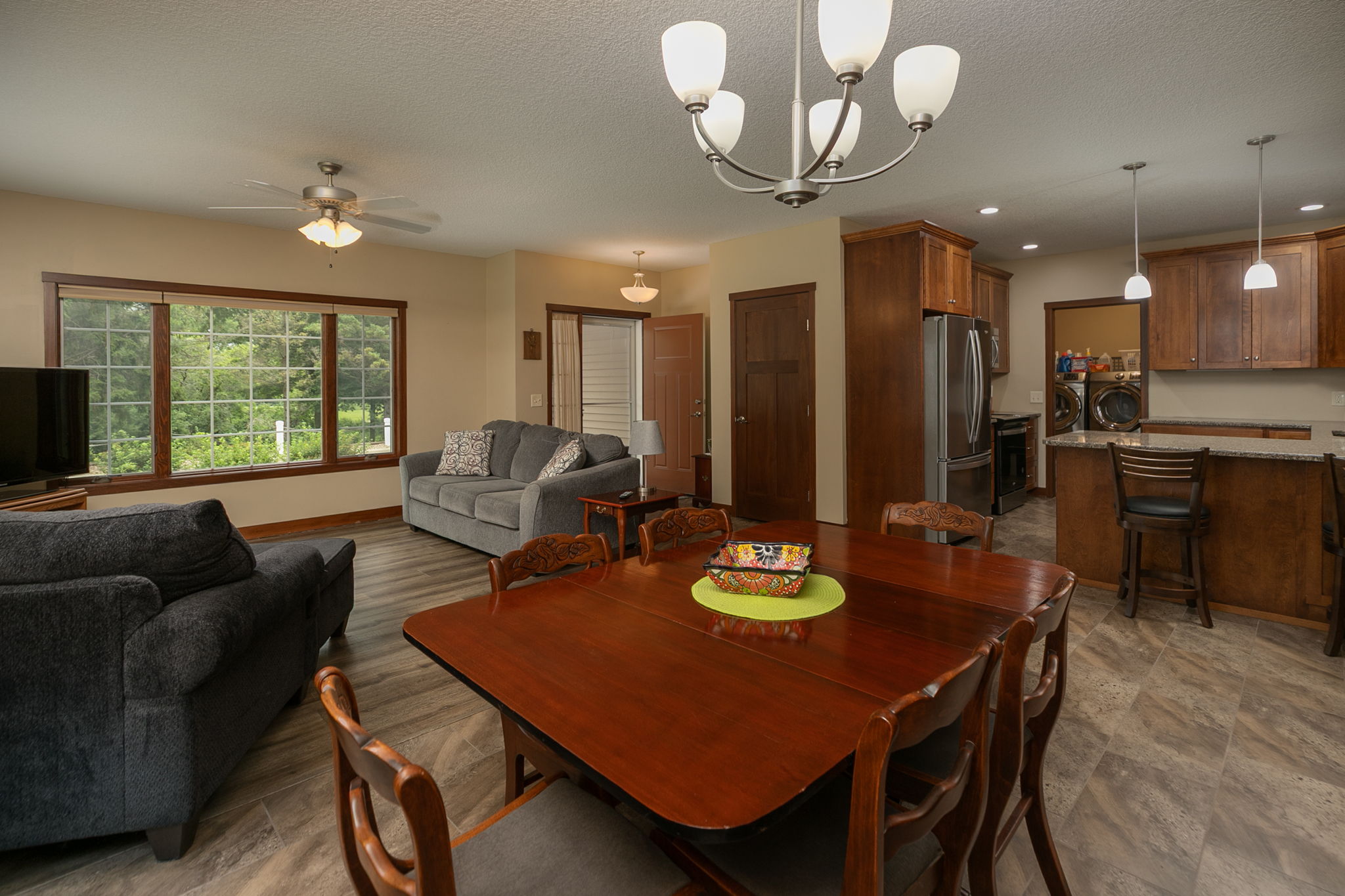 10-Dining Room