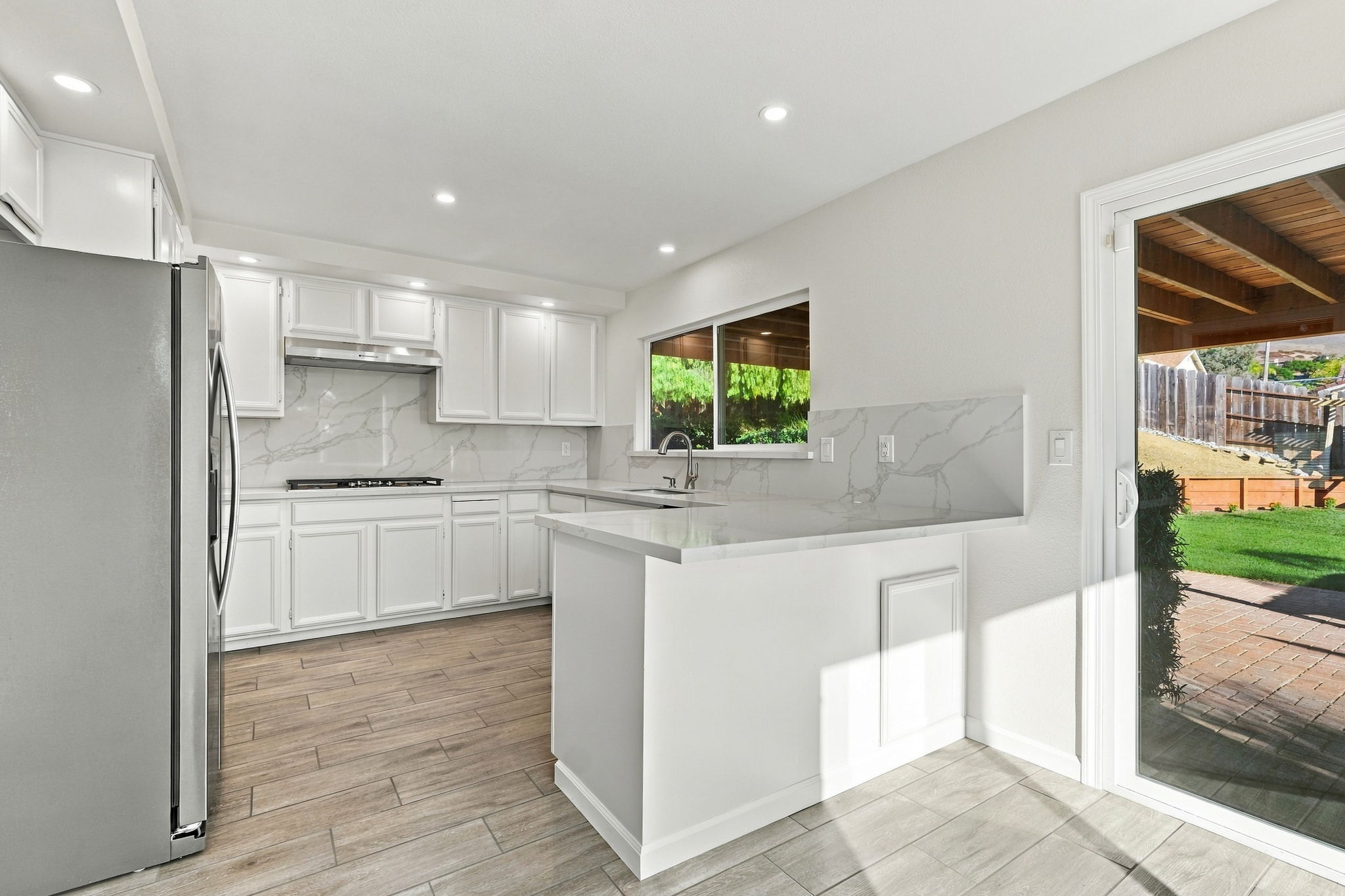 014_F8_122 Stratford St