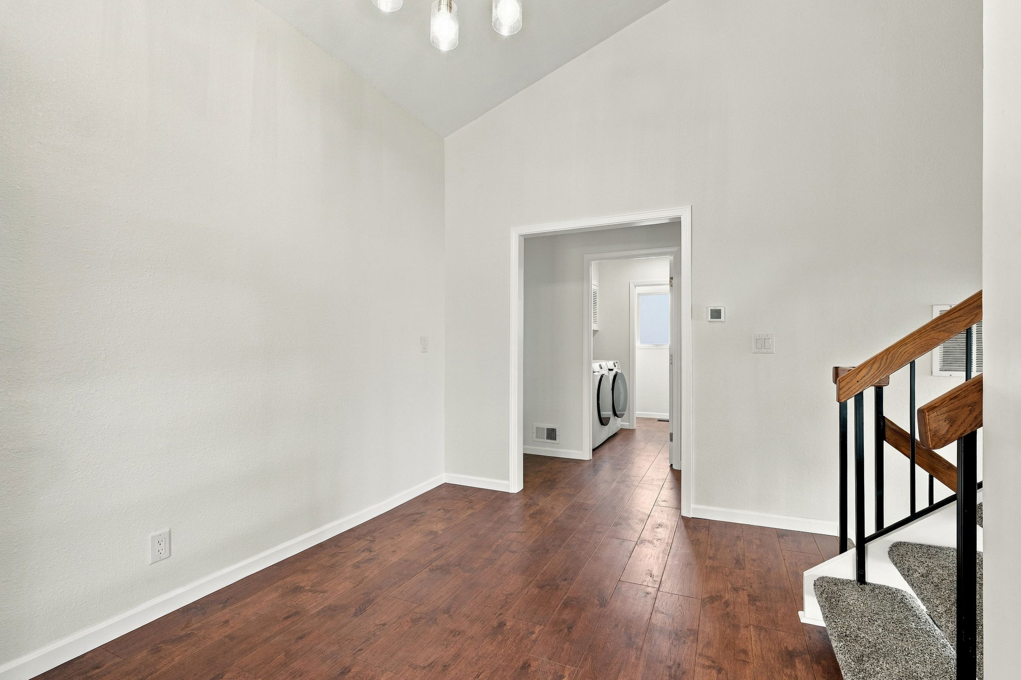 018_F8_122 Stratford St