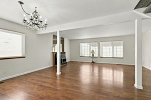 006_F8_122 Stratford St