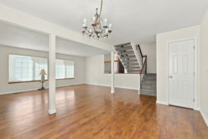 009_F8_122 Stratford St