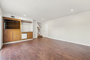 011_F8_122 Stratford St