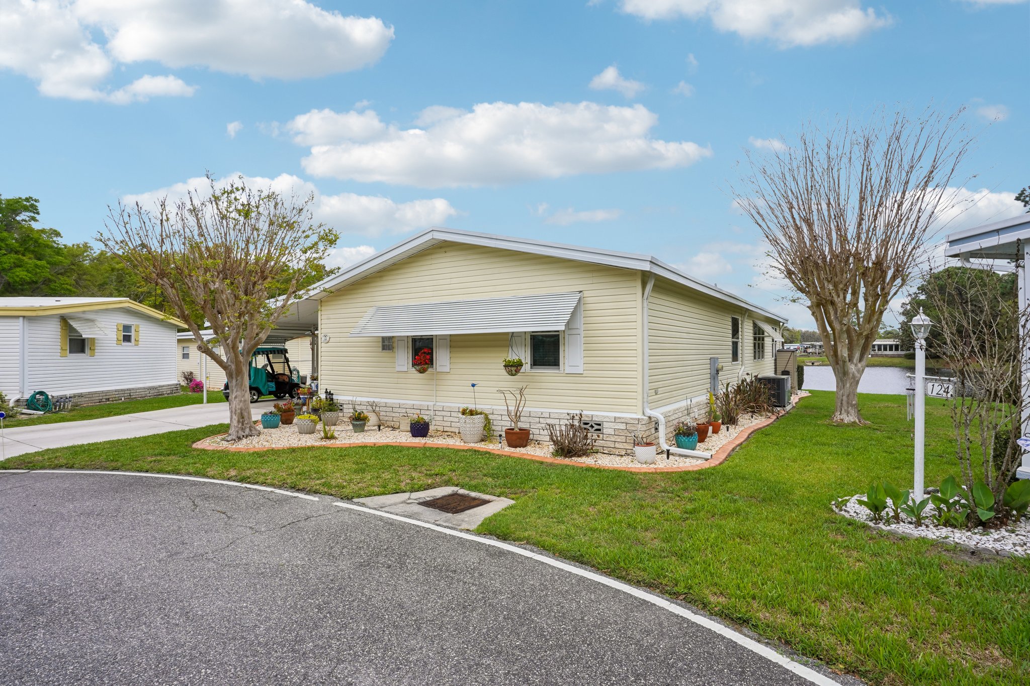 Tamarisk Way-S1703-003.jpg